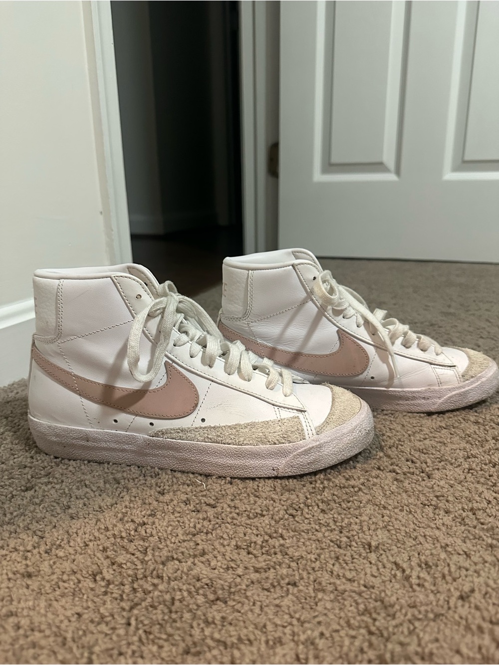 Nike Women's High-Top Sneakers in White and Blush